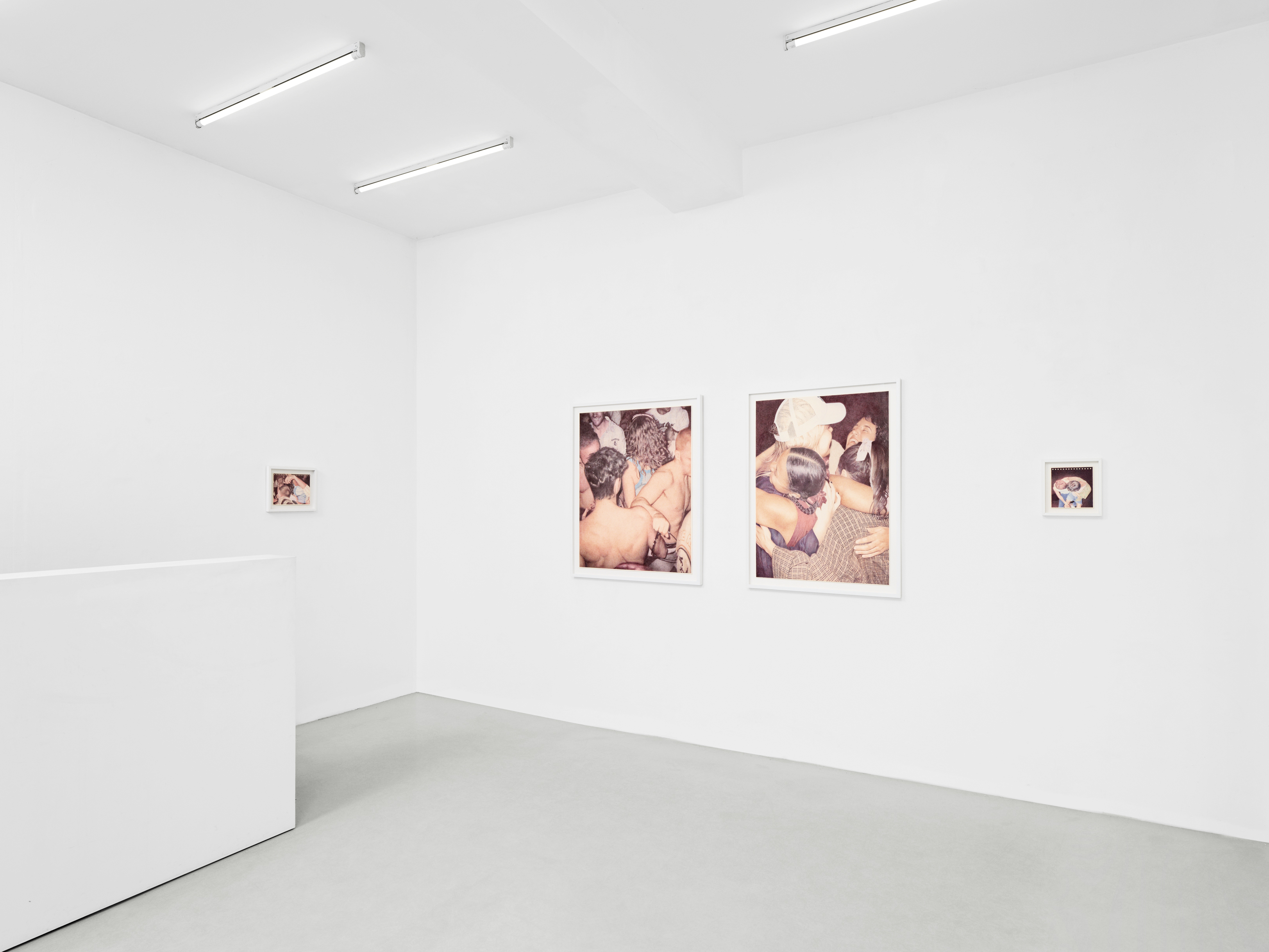 Vue d'exposition — Dancing on a Volcano, Robin Wen, Galerie C, Paris, 2026. Photo : Aurélien Mole.