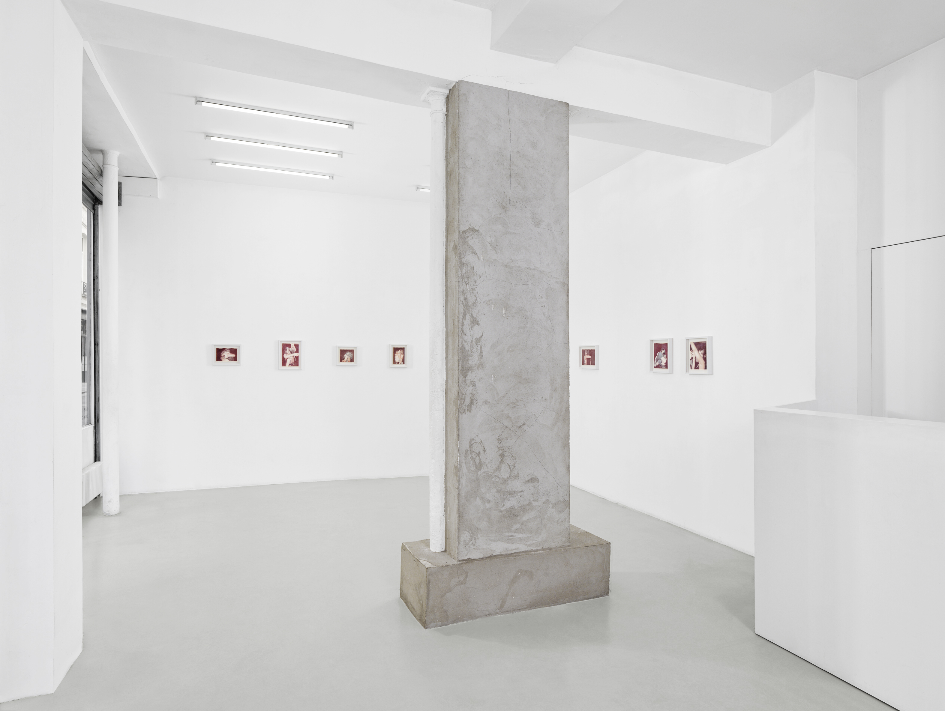 Vue d'exposition — Dancing on a Volcano, Robin Wen, Galerie C, Paris, 2026. Photo : Aurélien Mole.
